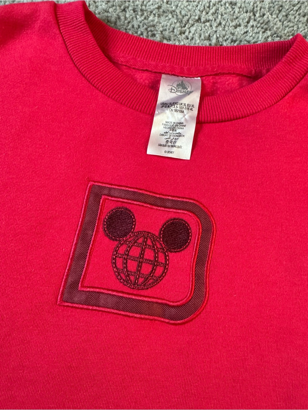 Disney Women’s Bright Pink Sweatshirt w/ Embroidered Mickey Logo Size XL